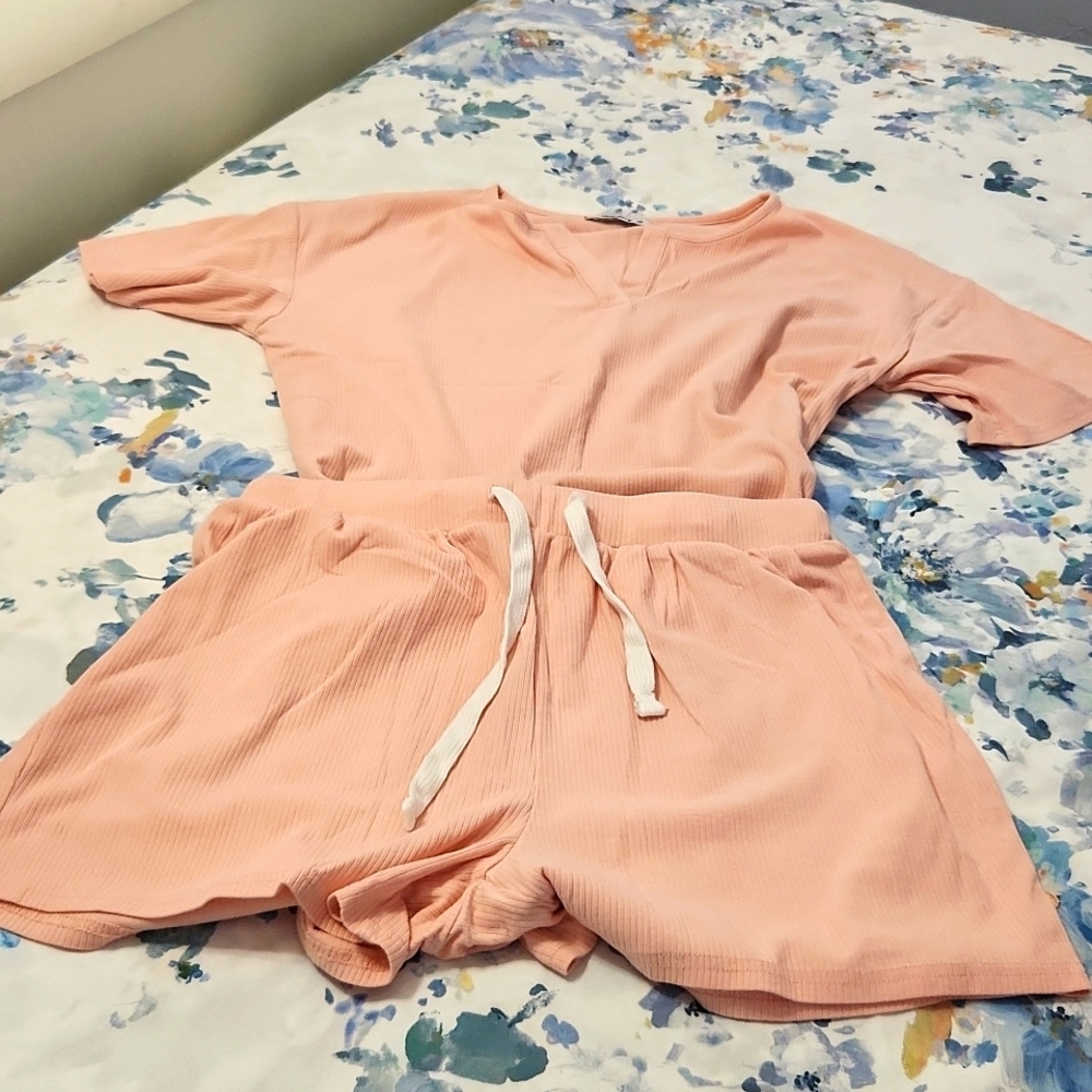 Kikiberry Pink short sleep set. Size M.